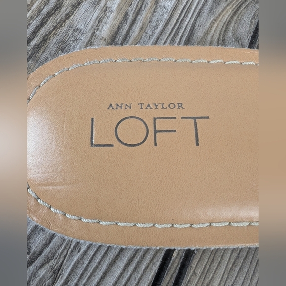 Ann Taylor Loft Yellow Slides Size 6 - Picture 4 of 11